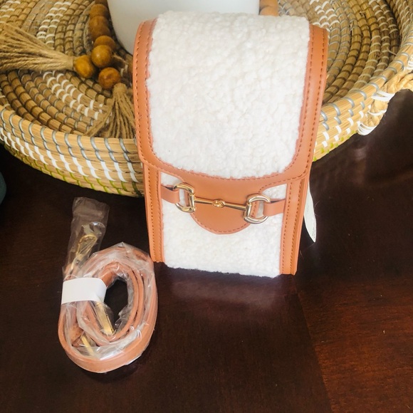 New Anthropologie, Sherpa, Crossbody bag - Picture 12 of 13